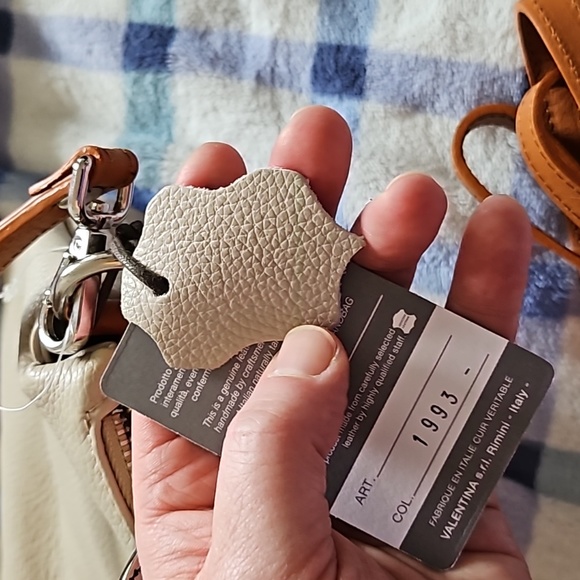 Valentina convertible hobo crossbody bag light grey - Picture 7 of 7